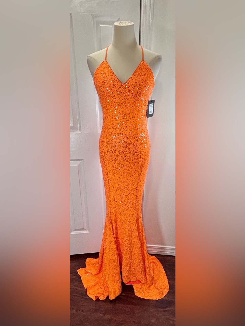 Norma Kamali Neon Orange Sequin Low Back V-Neck Mermaid Maxi Gown Size S